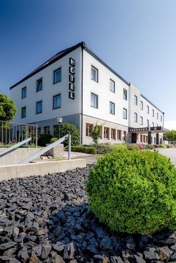 Hotel Parsberg Puchheim Extérieur photo